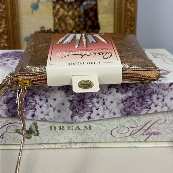 BEAUTY EVOLVED Silver Tone 7 Piece Manicure Pedi Set Travel Pouch Included - Picture 6 of 8